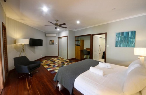 Mission Beach Bed & Breakfast | Sealords