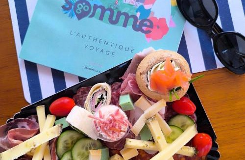Eaucourt-sur-Somme Boat Rental | SEALOV Hébergements insolites- linge, ménage et vélos inclus