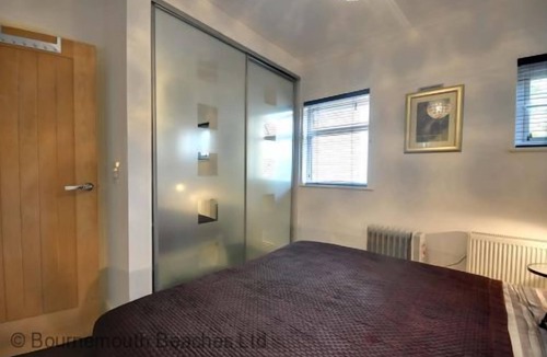 Boscombe Apartment | 'Seaminder' Beach Holiday Apartment