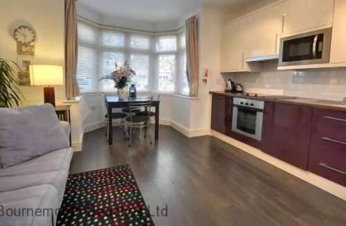 Boscombe Apartment | 'Seaminder' Beach Holiday Apartment