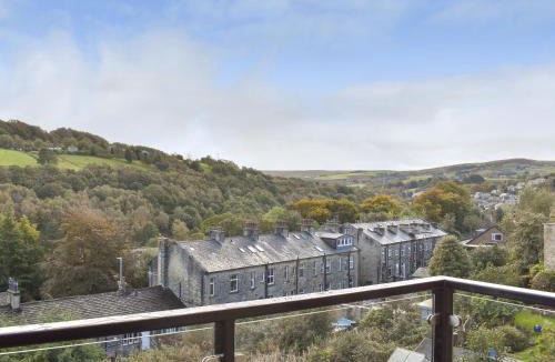 Ripponden House | Seamstress Cottage