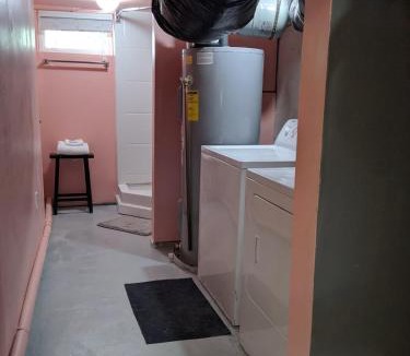 Winchester Apartment | Sean's Bar - Private Apartment