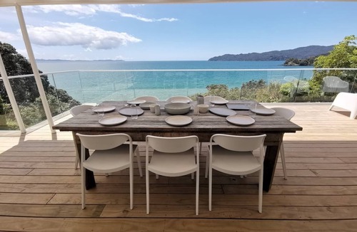 Coopers Beach House | Seapoint - Coopers Beachfront