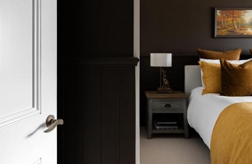 Ahuriri Villa | Seapoint Cottage, Luxury Accommodation