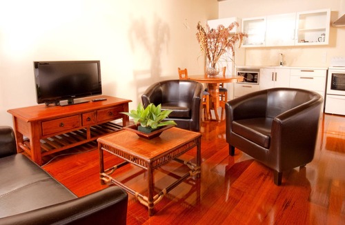 Russell Apartment | Seaport Village