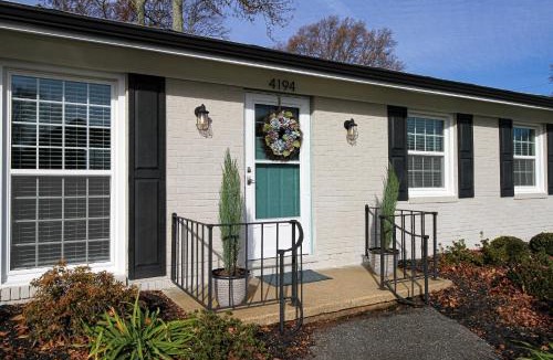 Mayo House | Searenity Stays