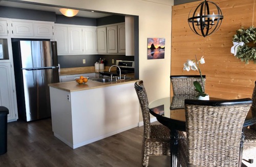 Brookings Condo | Seas Today Vacation An Ocean View Condo with Private Beach Trail