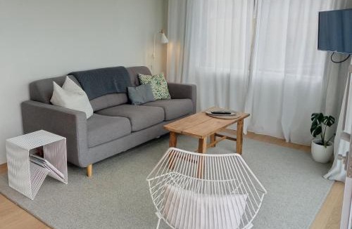 Kaka Point Apartment | Seascape Accommodation