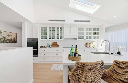 Forresters Beach House | Seascape by Coast Hosting