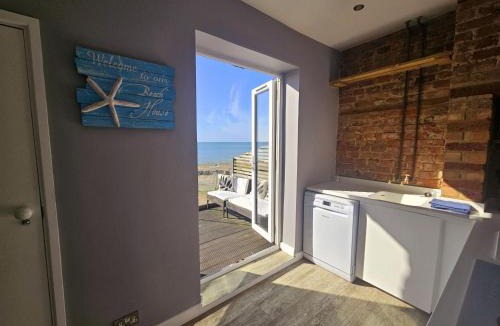 Sandgate House | Seascape