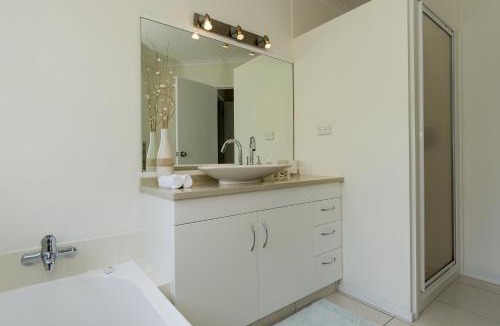 Tauranga Bed & Breakfast | Seascape Villa B&B