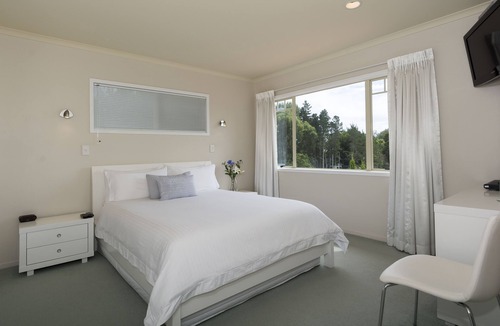 Tauranga Bed & Breakfast | Seascape Villa Bed & Breakfast