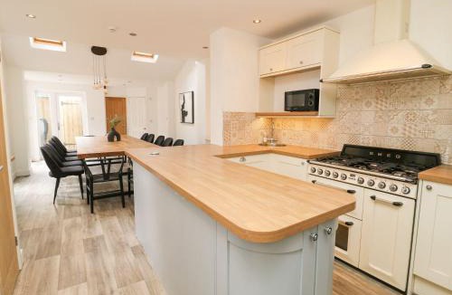 Muston House | Seascape Villa