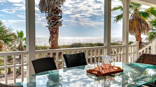 Isle of Palms House | Seascapes 714 Ocean Blvd. Charming, Ocean Front, Private Pool