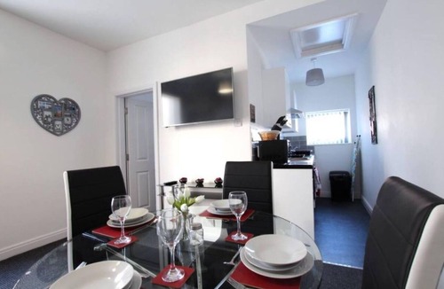 South Shore Apartment | Seashell by Coast Accommodation Station Road