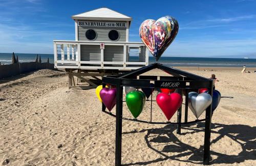 Benerville-sur-Mer Apartment | Seashell Cottage YourHostHelper