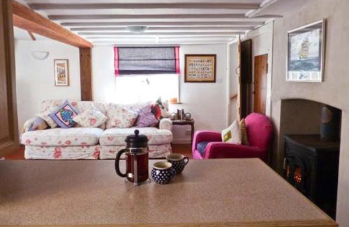 Deal House | Seashell Cottage