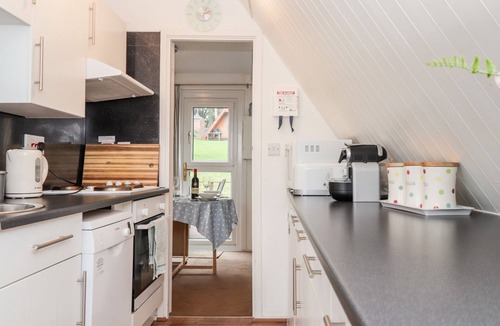 Martin Cottage | Seashell Cottage Lodge 97