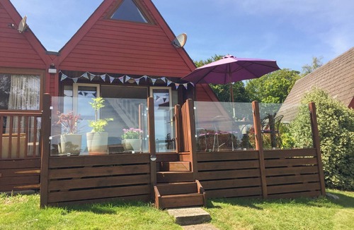 Martin Cottage | Seashell Cottage Lodge 97