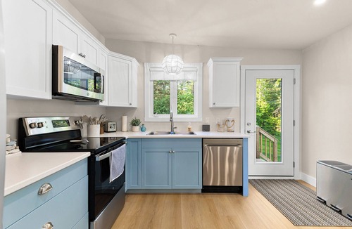 Shediac Bridge House | Seashell Escape - New Home/HOT TUB