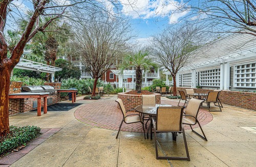 Baytowne Wharf Apartment | Seashell Shuffle at Pilot House