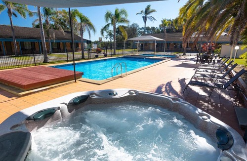 Diamond Beach Resort | Seashells Beachfront Resort