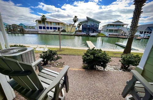 Rockport House | Seashore relaxation on the water condo on a sunny day.