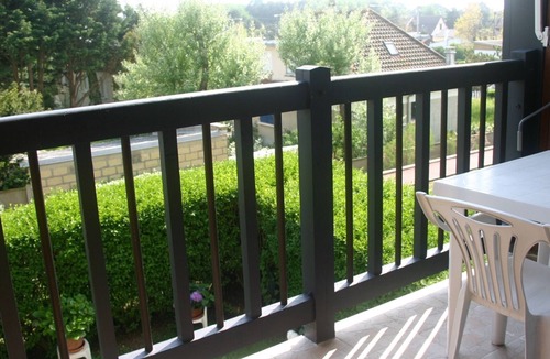 Varaville Apartment | Seaside 1-BR Apartment with Balcony, 70m from Beach, Sleeps 5