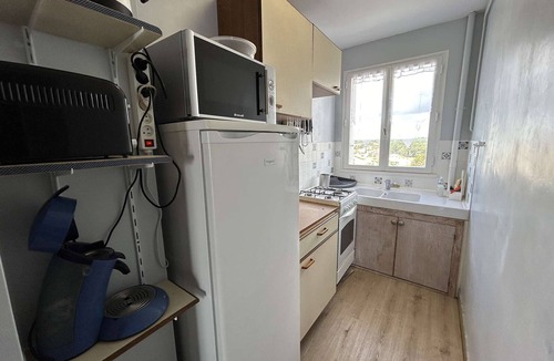 Saint-Jean-de-Monts Apartment | Seaside 2-Room Apartment with Balcony and Stunning Views, 50m from Beach, Saint-Jean-de-Monts