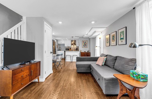 Ortley Beach House | Seaside 2BR & 1.5BA, Walk to Beach & Badges
