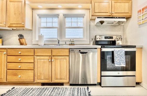 Town Landing House | Seaside 4 bedroom, 1 bath Cottage!