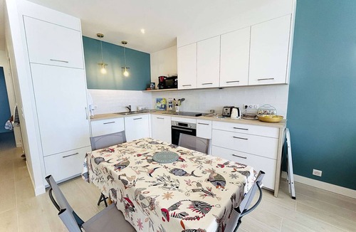 La Baule-Escoublac Apartment | Seaside Apartment - 1 Bedroom, Sleeps 3, Modern Decor, Terrace, Beach Access