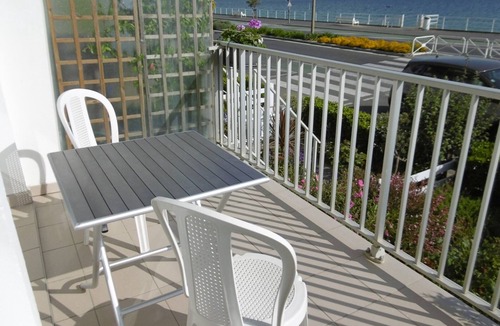 La Baule-Escoublac Apartment | Seaside Apartment - 1 Bedroom, Sleeps 3, Modern Decor, Terrace, Beach Access