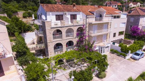 Bobovisca Apartment | Seaside Apartments Antičević