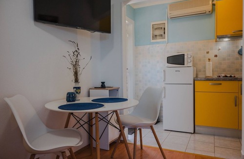 Drenje Apartment | Seaside apartments with amazing ocean view/Apartment for 2 guests with ocean view