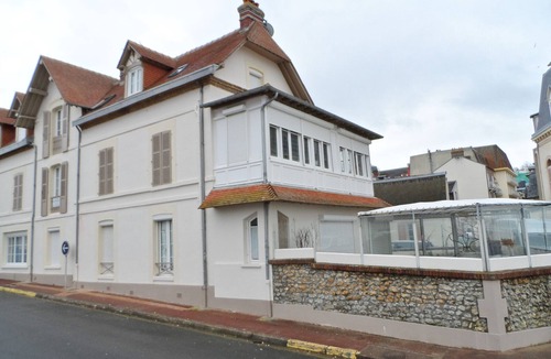 Villers-sur-Mer Apartment | Seaside Bliss: 2BR Apt with Stunning Ocean Views, Sleeps 5, Central Location