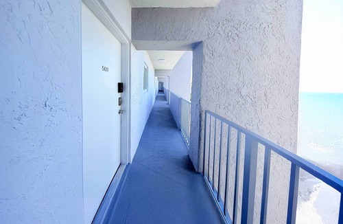 Eastern Shores Apartment | Seaside Breeze, New Clean Views