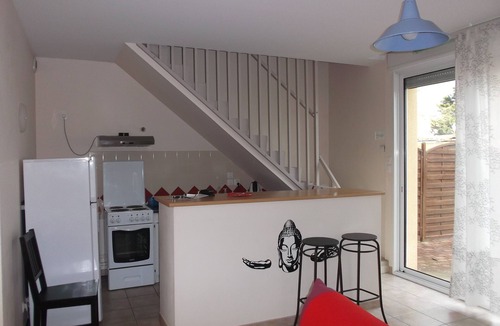 Granville House | Seaside bright villa with garden