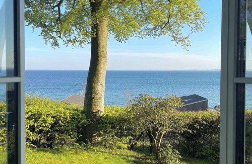 Hejsager Strand House | Seaside charm and panoramic view