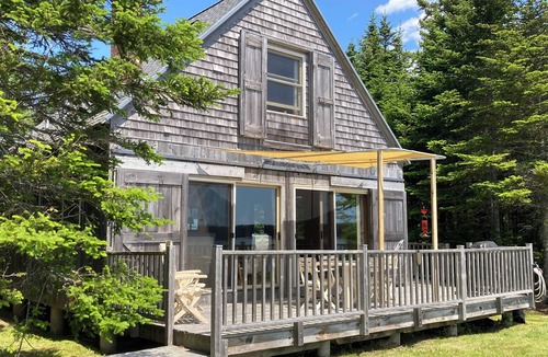 Milbridge Cottage | ♥ Seaside cottage on pristine sand beach! Summer & fall weeks available