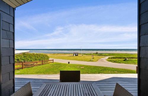 Allingabro House | Seaside Cottage With A Stunning View