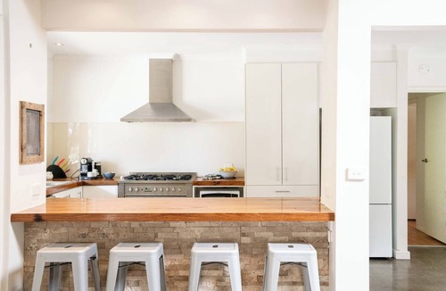 Torquay House | Seaside Country Escape