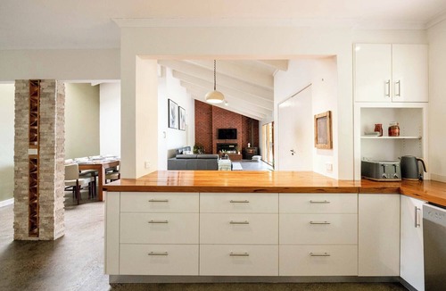 Torquay House | Seaside Country Escape