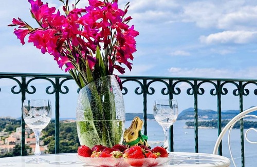 Gruz House | Seaside Dalmatian House in Dubrovnik with Excellent Sea View, Large Terraces