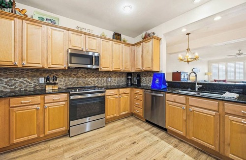 Sandbridge Condo | Seaside Delight | 350 ft from the beach | Community Pool