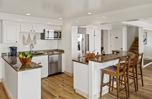 Leucadia House | Seaside Dream Escape E1084-0