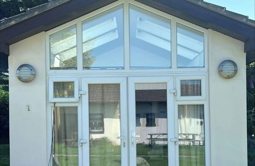 Sidmouth Ski Chalet | Seaside Escape Chalet in Sidmouth