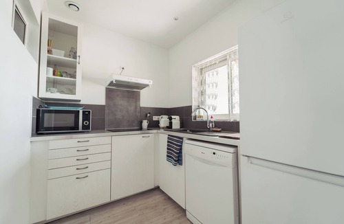 Frontignan House | Seaside farmhouse with garden - Enjoy a great holiday experience !