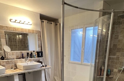 Villeneuve-les-Beziers Cabin | seaside villa