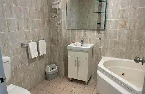 Wamberal Resort | Seaside Garden Retreat Accommodation